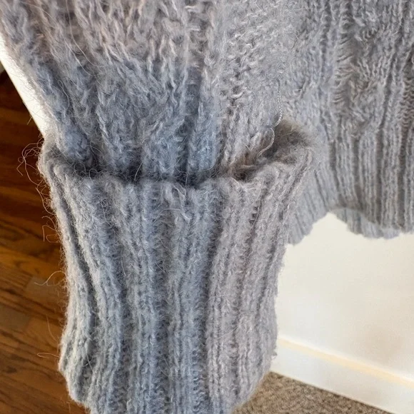 Free People Complex Distressed Light Grey Blue Cable Turtleneck Sweater Sz S - Picture 3 of 9